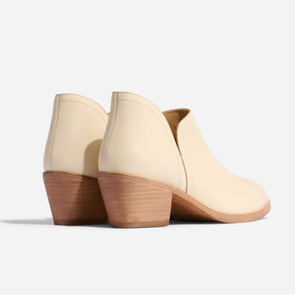 Mia Everyday Ankle Bootie
Bone
Nisolo